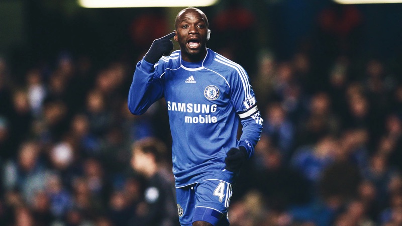 Cầu thủ Claude Makelele - Khởi nguồn của thứ bóng đá pressing 1 Cầu thủ Claude Makelele - Khởi nguồn của thứ bóng đá pressing